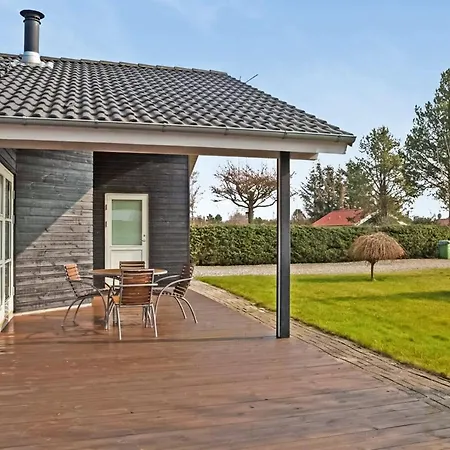 Casa vacanze Three-bedroom Holiday In *