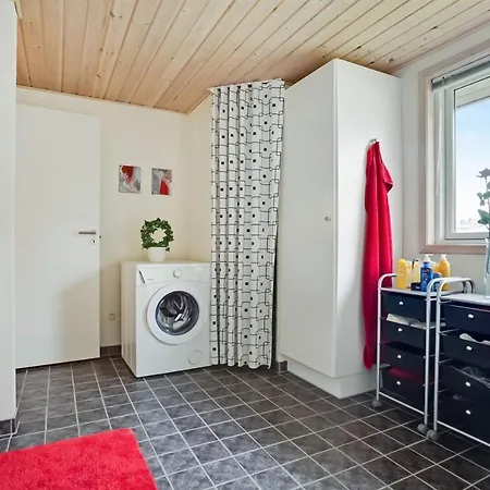 Casa vacanze Three-bedroom Holiday In Hals