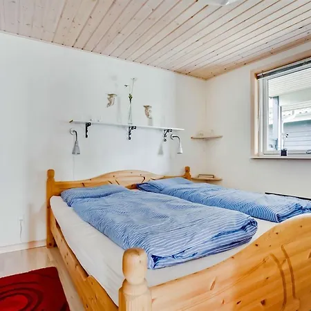 Three-bedroom Holiday In Casa vacanze *
